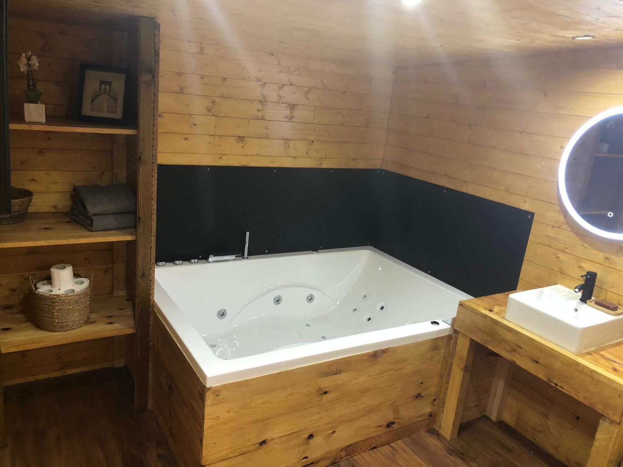 Chalet Mont Ventoux Et Chalet Vip Camaret-sur-Aigues Habitación foto